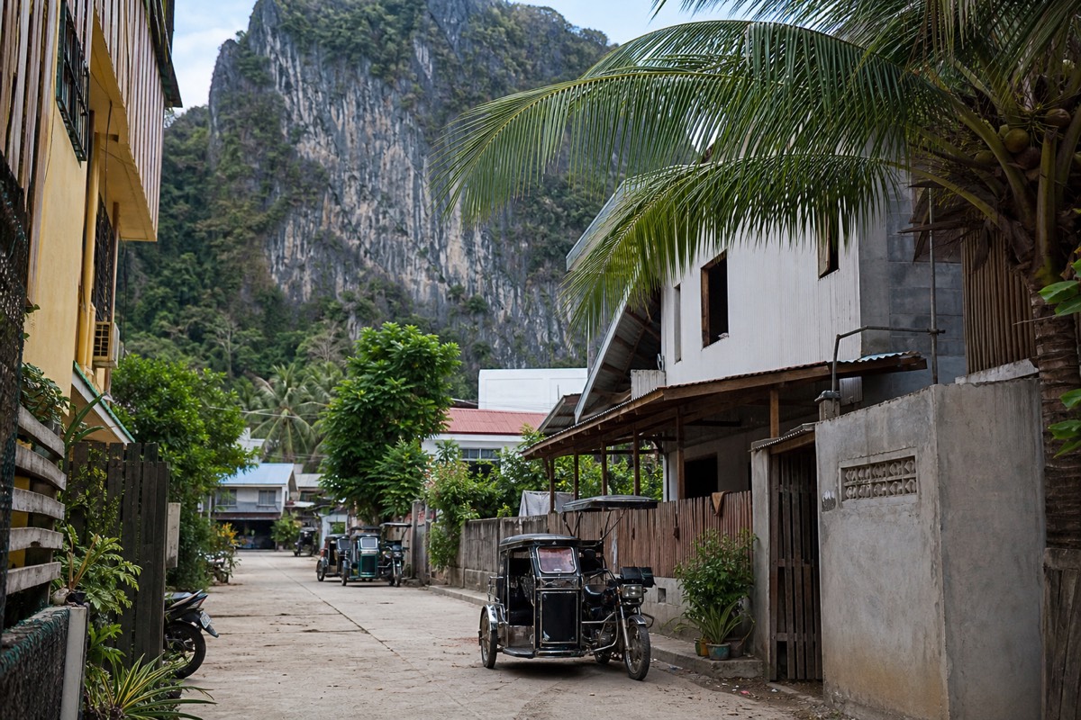 El Nido's compact town centre