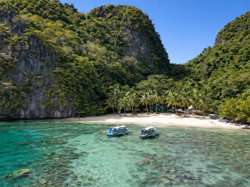 El Nido Tour B: Snake Island, Cudugnon Cave & Buffet Lunch Included